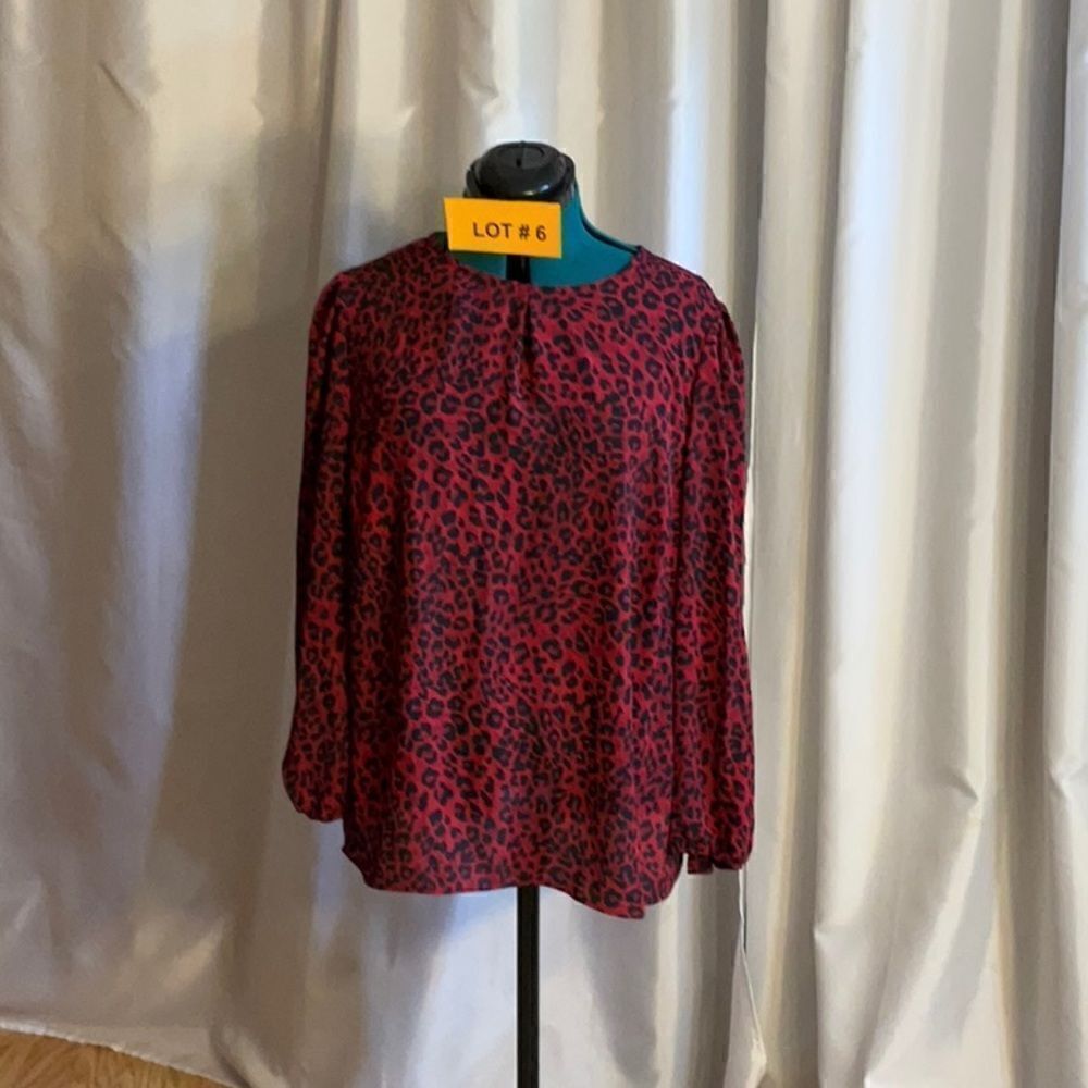 KASPER tunic style top in size 1X in red & black animal print